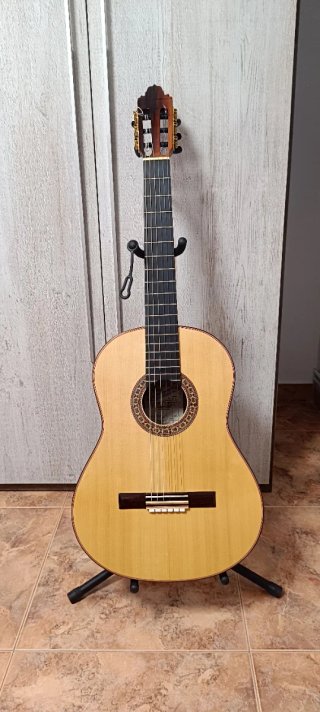 Guitarra Flamenca Valeriano Bernal modelo gitano