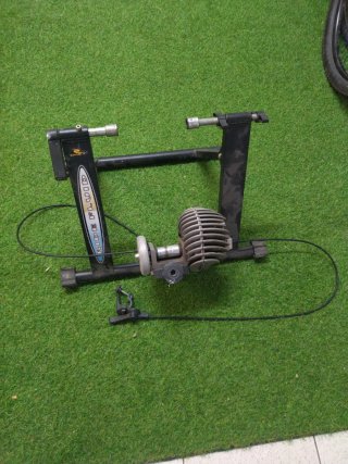 Rodillo de Entrenamiento Gist Ride Fluid