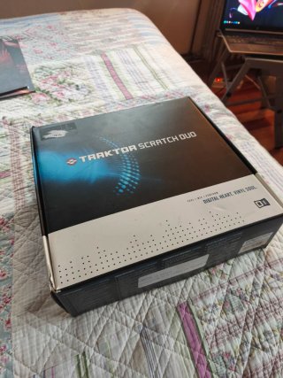 Traktor audio 4 y Scratch Duo