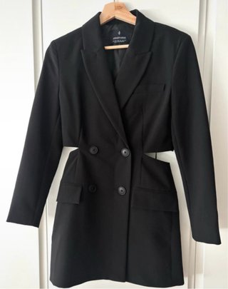 Vestido Blazer Negro con Cut-Out