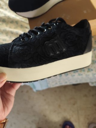 Zapatillas Mustang plataforma negras