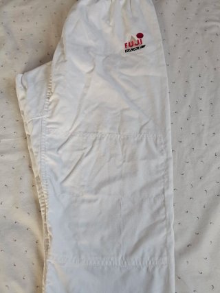 Traje de Artes Marciales Fuji Mae Blanco