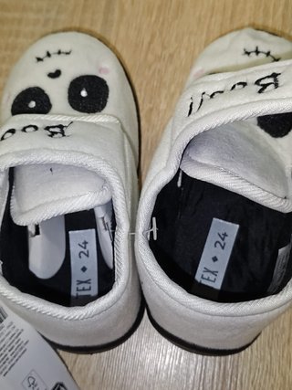 Zapatillas de Casa Esqueleto Talla 24