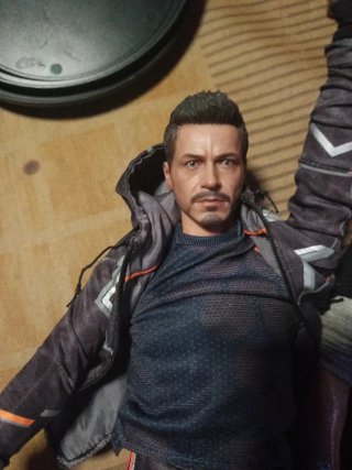 2 Figuras Tony Stark y 2 Ironman