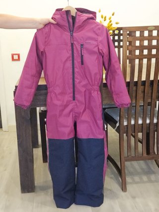 Mono esquí Decathlon T-10 años, de 133 a 142 cm