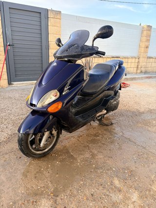 Yamaha majesty 150