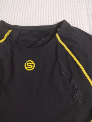 Camiseta Skins A200 Compresión Talla s