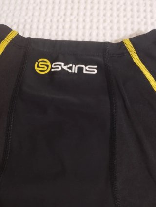 Camiseta Skins A200 Compresión Talla s