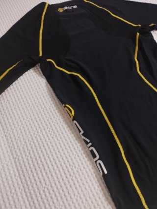 Camiseta Skins A200 Compresión Talla s