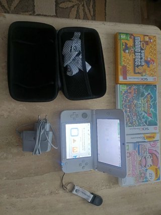 Nintendo 3DS XL Grigio + Custodia + 3 Giochi