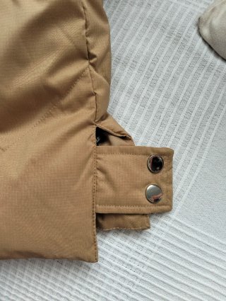 Chaqueta de plumas beige