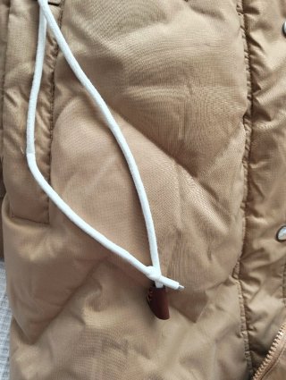 Chaqueta de plumas beige