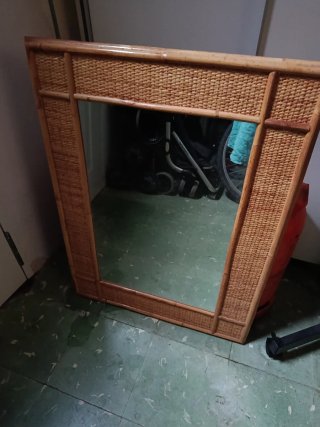 Espejo y Cajonera Pequeña  Bambú