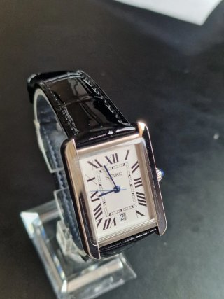 Reloj Seiko Mod Tank dial blanco