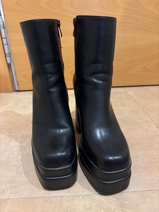 Botines Negros Bosanova con Plataforma