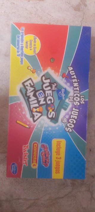 Juegos de Familia Hasbro: Conecta 4, Twister, ¿Qui