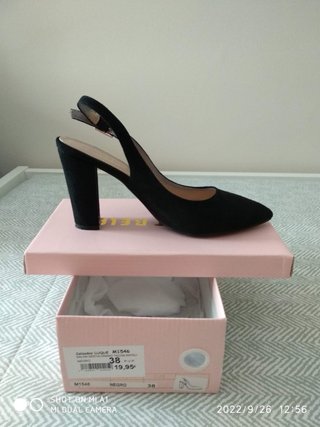Tacones U negros talla 38