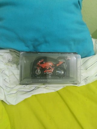 Moto KTM RC16 Iker Lecuona 2021
