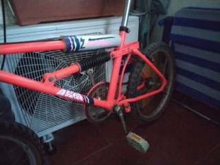 Bicicleta BMX GAC Akimoto AKM Roja años 80