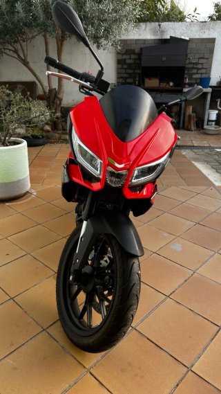 Moto 125cc Roja