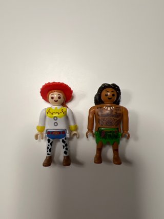 Figuras Kinder Sorpresa con playmobil y disney.