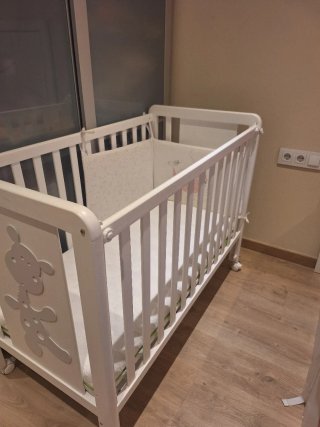 Cuna de Madera Blanca para Bebé