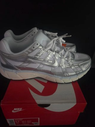 Nike P-6000 Plata/Blanco Talla 42