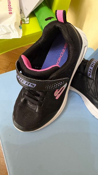 Zapatillas Skechers Negras talla 31