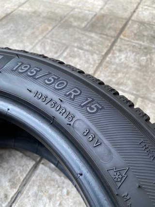 Neumático 195/50 R15 MICHELIN