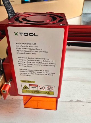 Grabadora Láser xTool D1 Pro 20W + Gran Pack Acces