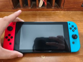 Nintendo Switch con Dock, Cables y Caja