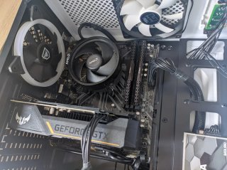 Ordenador Ryzen 5 GTX 1660 Ti 16GB RAM