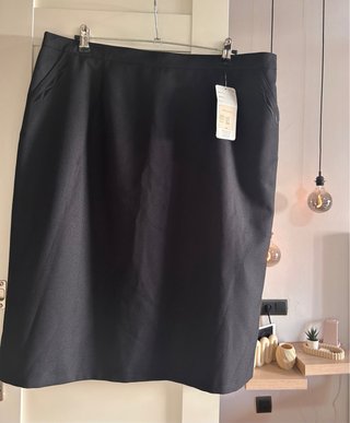 Conjunto oficina mujer beige y negro