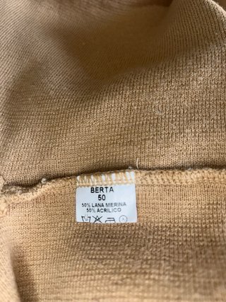 Conjunto oficina mujer beige y negro