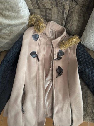 Abrigo Estilo Trenca Beige y Negro