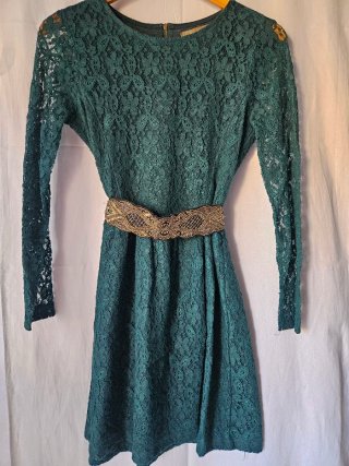 Vestido Encaje Verde + 2 Cinturones Sfera