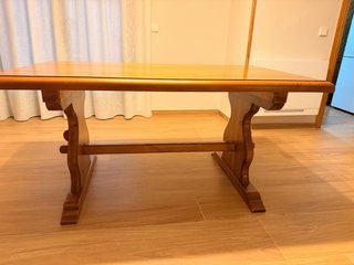Mesa de Comedor de Madera