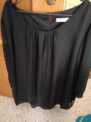 Blusa Negra Manga Larga