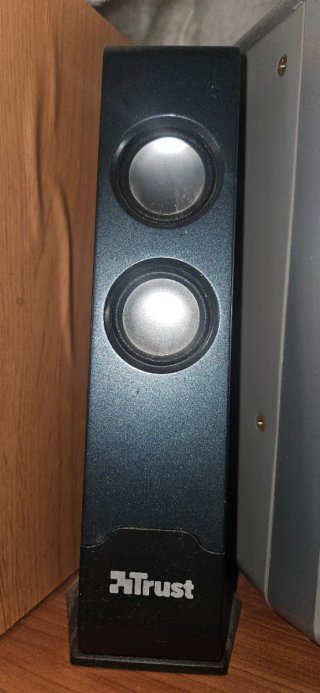 Equipo de Sonido con Altavoces