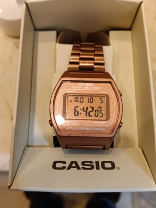 Reloj Casio Dorado Rosado