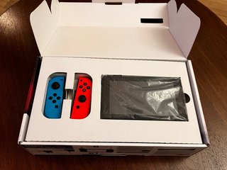 Nintendo Switch Azul/Rojo + Accesorios