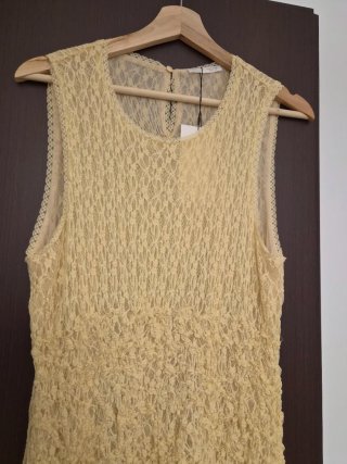 Vestido de encaje color vainilla