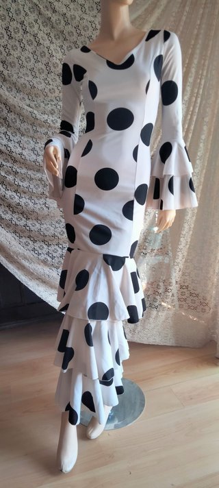 Traje de Flamenca Blanco y Negro Talla XS