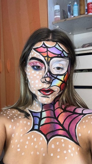 Maquilladora profesional de eventos y espectáculos