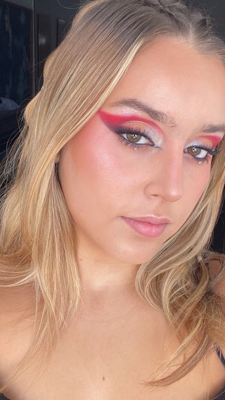 Maquilladora profesional de eventos y espectáculos