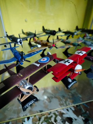 Colección Aviones en Combate