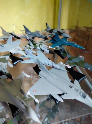 Colección Aviones en Combate