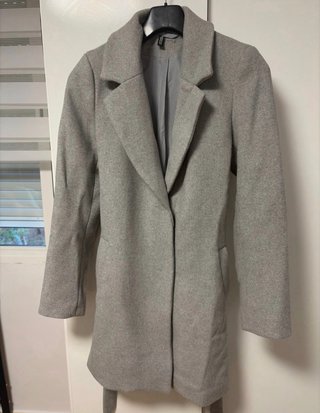 Abrigo paño gris cinturón