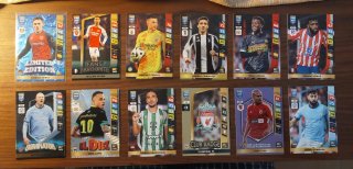 12 Cartas Panini FIFA 365 2025 Precio por el lote