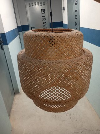 Lámpara ikea de techo de bambú